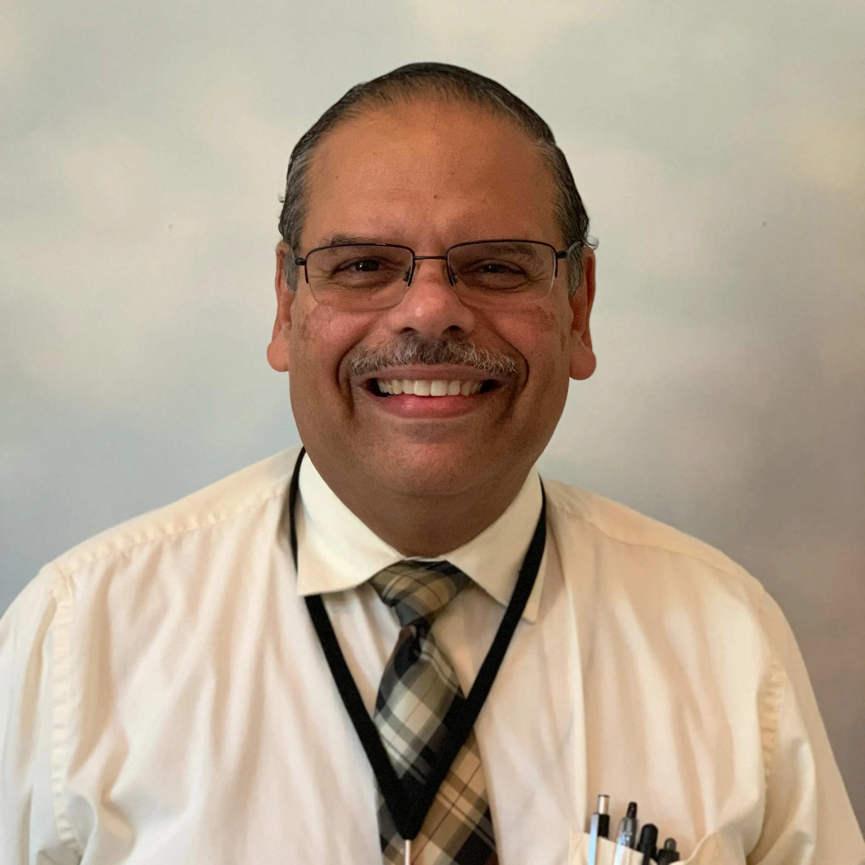 Dr. Hector Jose Mallar, OD - Vienna, VA - Optometry