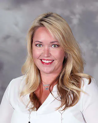 Lauren Y Utt, NP - Indianapolis, IN - Pediatrics, Internist/pediatrician, Sleep Medicine