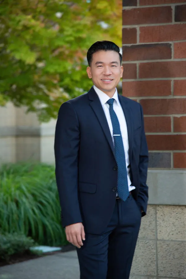 Dr. Brian Houng, Dpm - Vancouver, WA - Podiatry