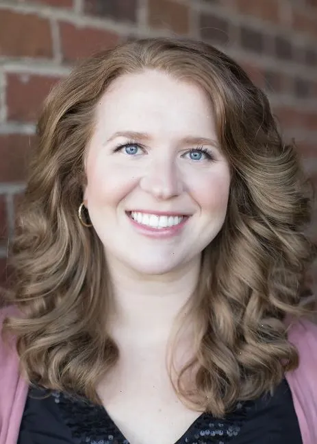 Dr. Katie Gee, DC