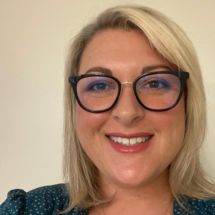 Dr. Meghan Elizabeth Miller, DC - Fullerton, CA - Chiropractor