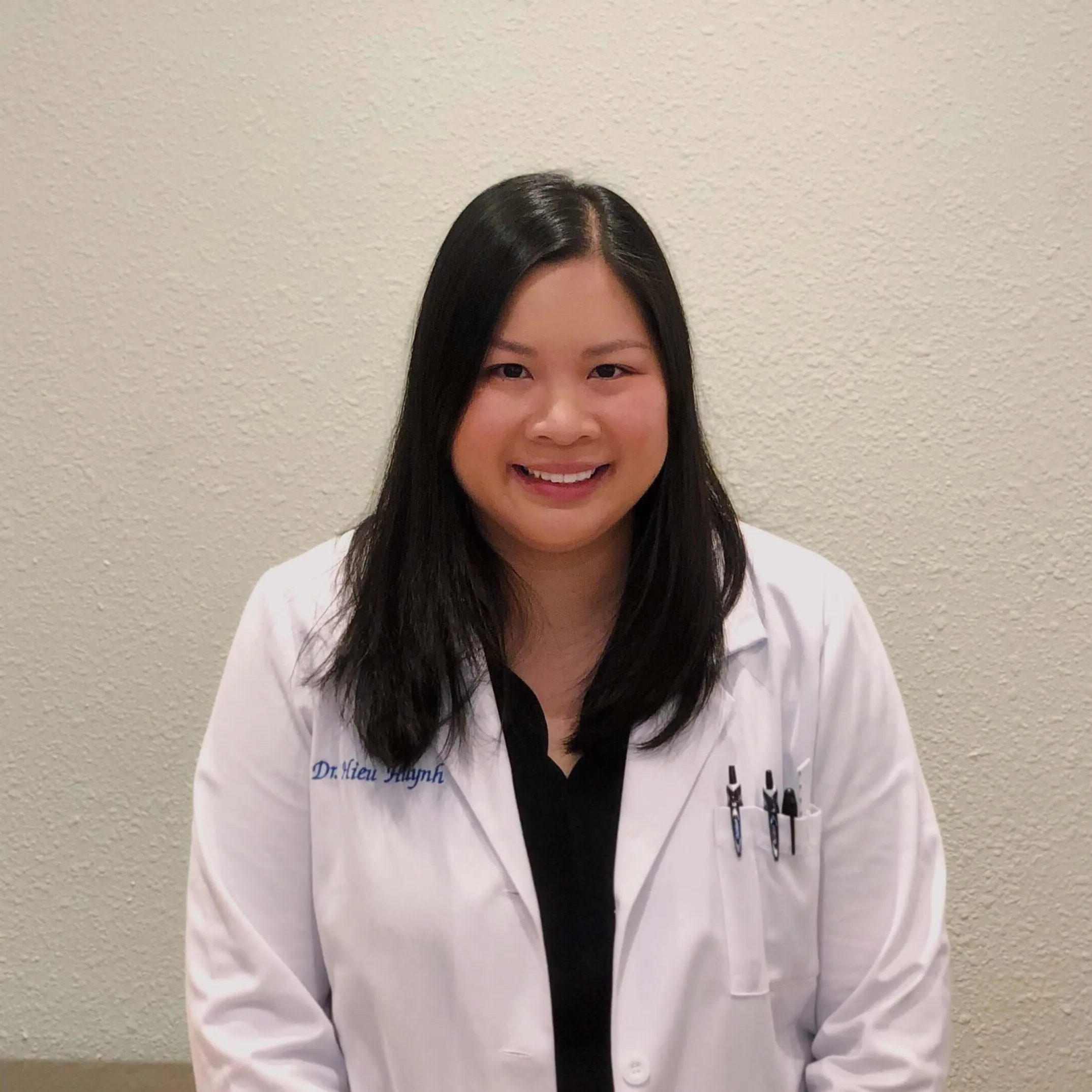 Dr. Hieu Kim Huynh, OD