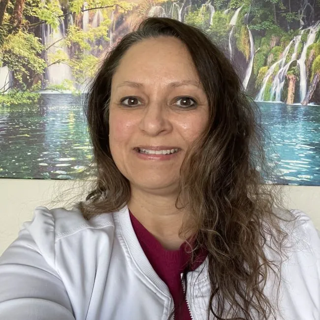 Dr. Yalana Austraw, DC - Latrobe, PA - Chiropractor