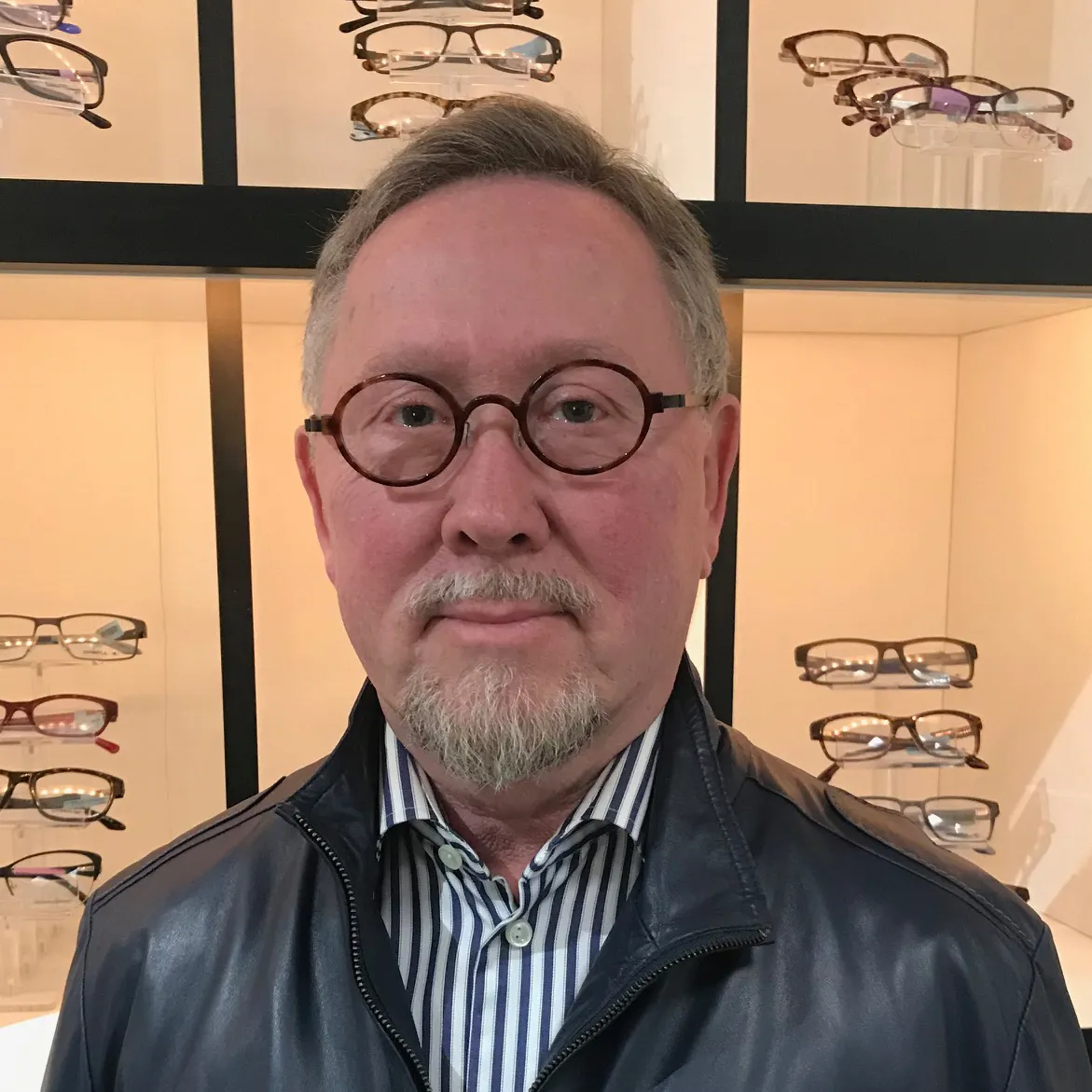 Dr. Frederic Alan Munz, OD