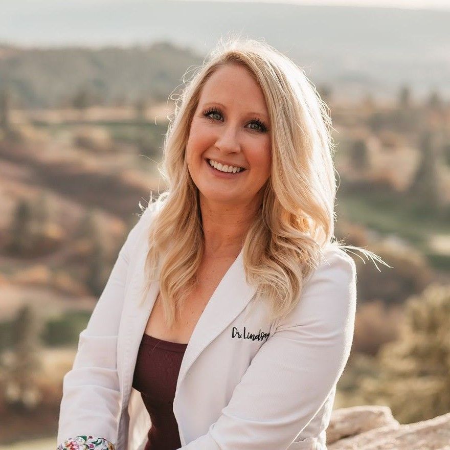 Dr. Lindsay Saggau, DC - Centennial, CO - Chiropractor