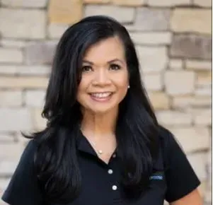 Dr. Rowena M De Jesus, DC