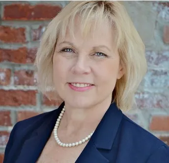 Dr. Victoria E Malchar, DC - Warwick, RI - Chiropractor