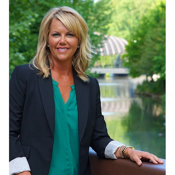 Dr. Heather Adams, DDS - Rogers, AR - Orthodontics, Dentistry, Cosmetic Dentistry, Dental Hygiene, General Dentistry, Pediatric Dentistry, Periodontics, Prosthodontics