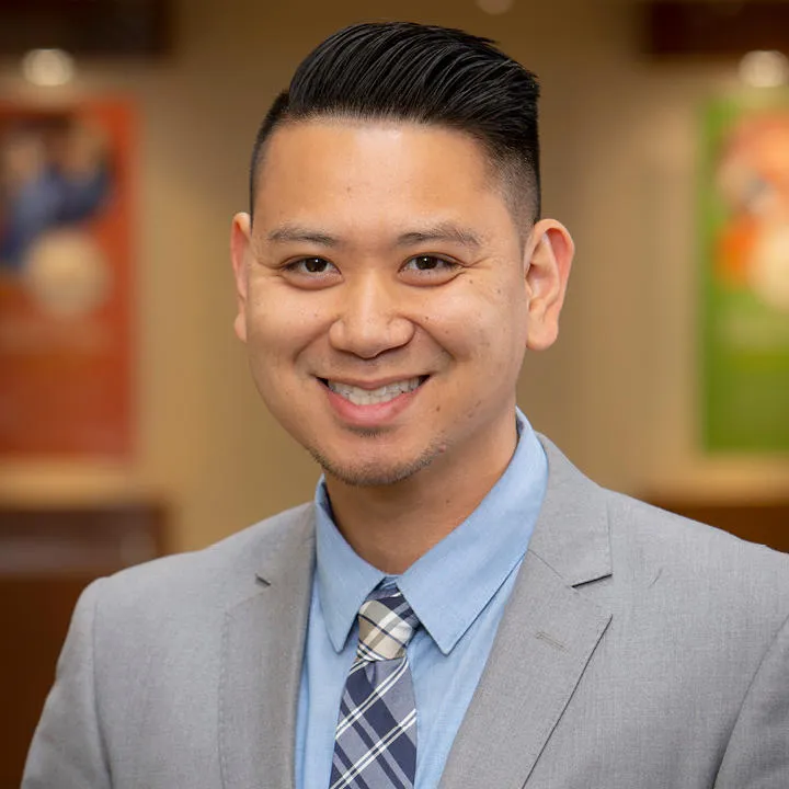 Dr. Jonathan H Abiera, DPM - Granger, IN - Podiatry