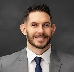 Dr. Lucas Summers, DC - Rocky River, OH - Chiropractor