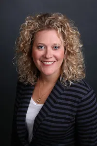 Dr. Lisa Madsen, MD - Lenexa, KS - Internal Medicine