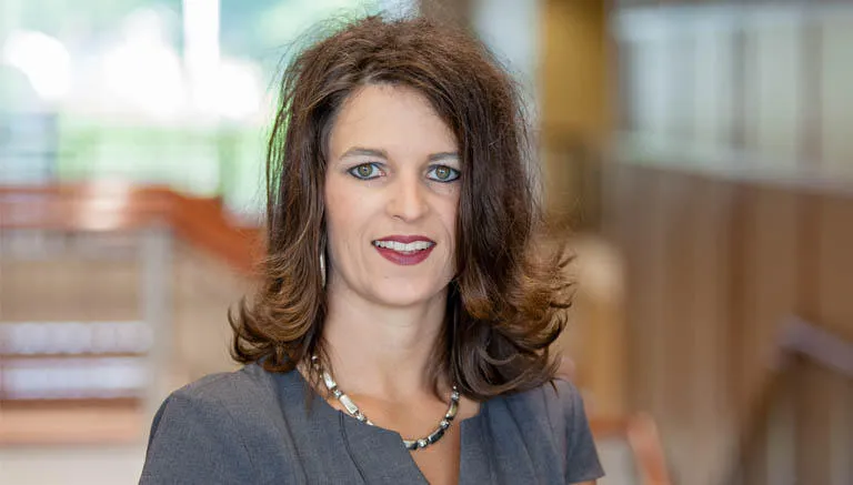 Dr. Vivian M. Dudley - Bourbon, MO - Internal Medicine