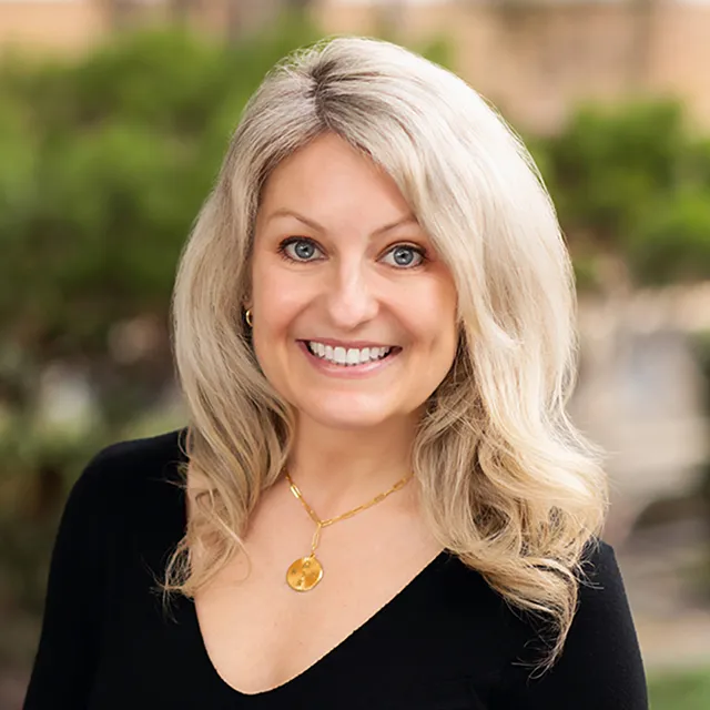 Molly Szuminski, NP - Oakland, CA - Nurse Practitioner