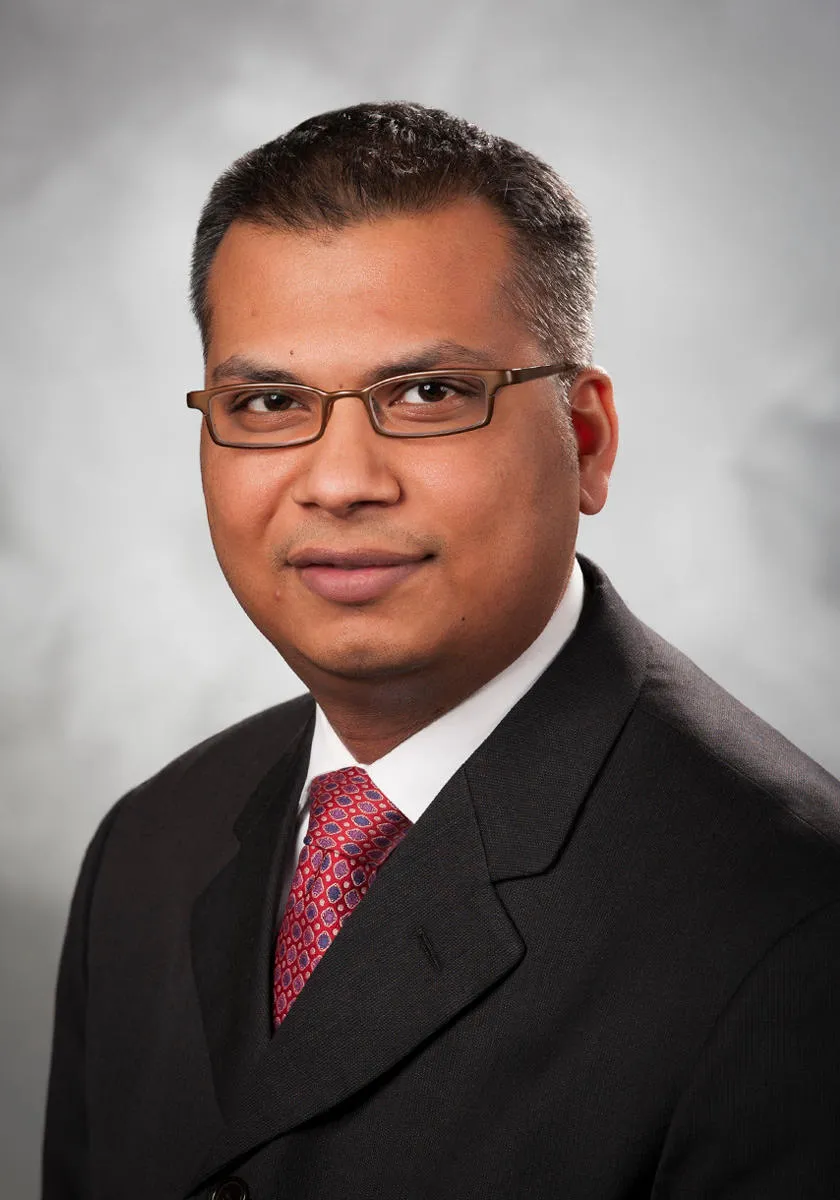 Dr. Ajay Gupta, MD - Livonia, MI - Thoracic Surgery, Surgery