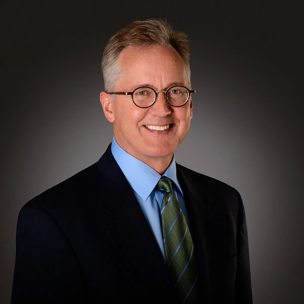 Dr. David Siverhus, MD - Glendale, WI - Hand Surgery