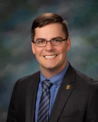 Dr. Benjamin Lipham, DO - Danville, VA - Internal Medicine