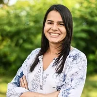 Dr. Luiza Castro De Sa, DC - Portsmouth, NH - Chiropractor