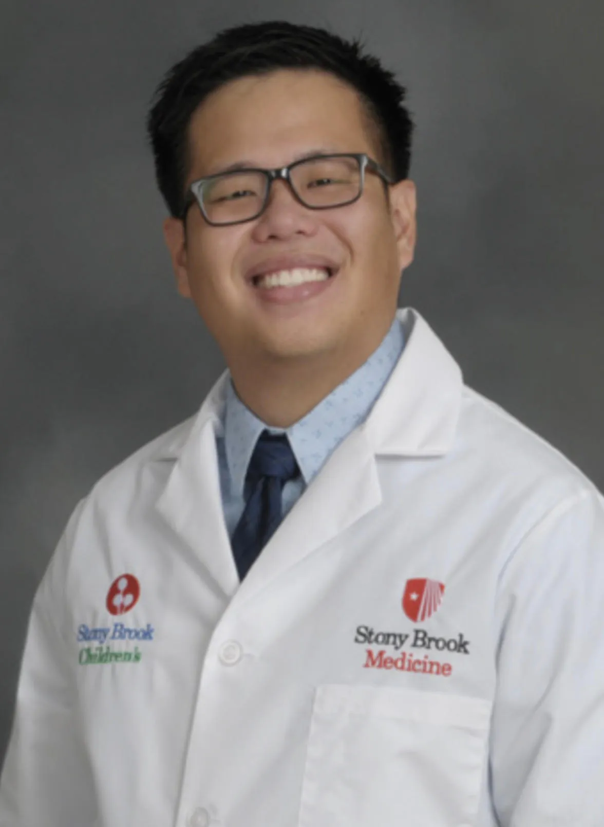 Dr. Richard Pongvitayapanu, MD - Center Moriches, NY - Pediatrics, Internist/pediatrician