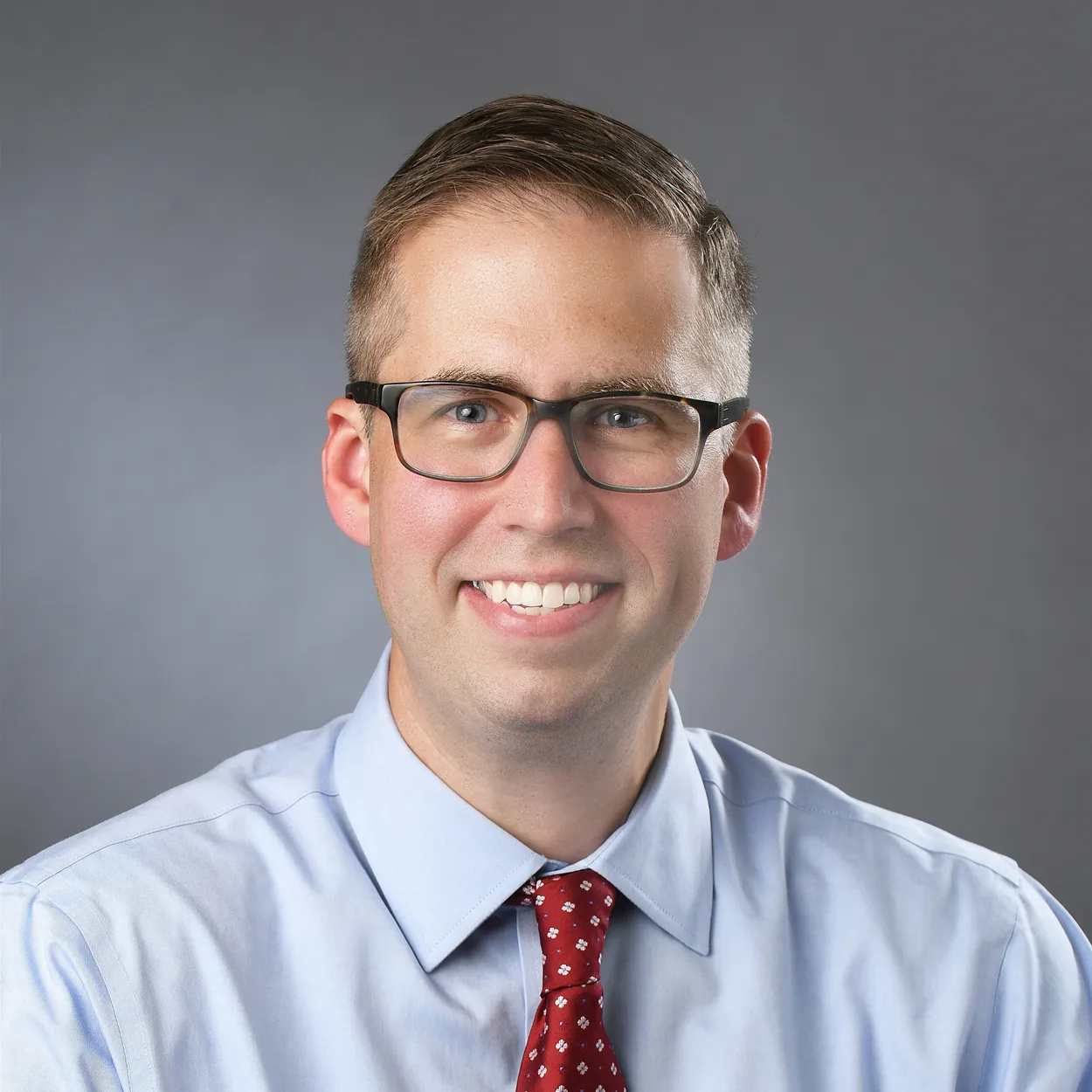 Dr. Colin R. Edwards, MD