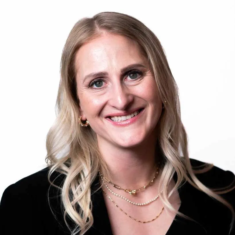 Dr. Bailey Nichole Nye - Madison, WI - Chiropractor