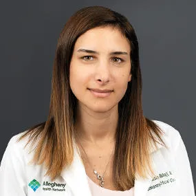 Dr. Stephanie Baltaji - PITTSBURGH, PA - Internal Medicine, Critical Care Medicine