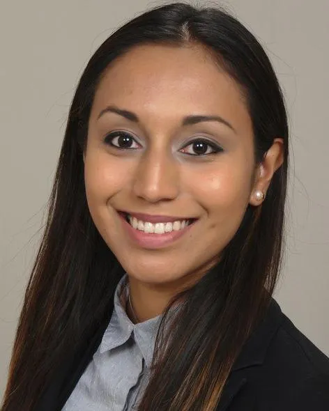Dr. Amna Sardovia Khan, MD - Everett, WA - Family Medicine