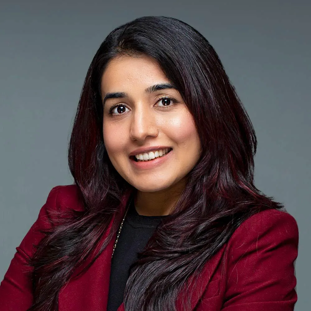 Dr. Daliha Aqbal - Mineola, NY - Internal Medicine