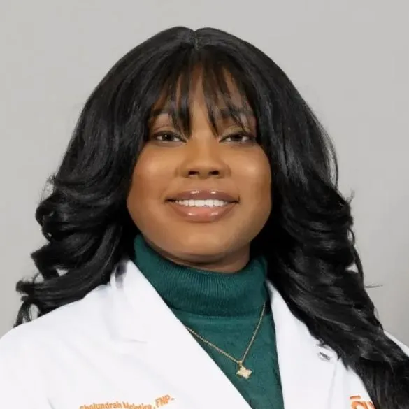 Shalundrah McIntire, FNP-C