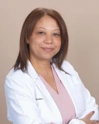 Dr. Jacqueline Adames - Burbank, CA - Family Medicine, Internist/pediatrician