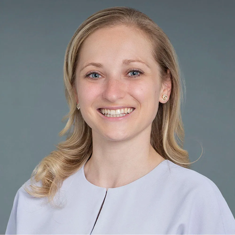 Dr. Caroline Motschwiller - New York, NY - Critical Care Medicine, Internal Medicine, Pulmonology