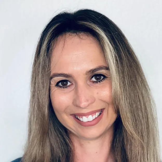 Dr. Kelsey Brooke Mckenzie