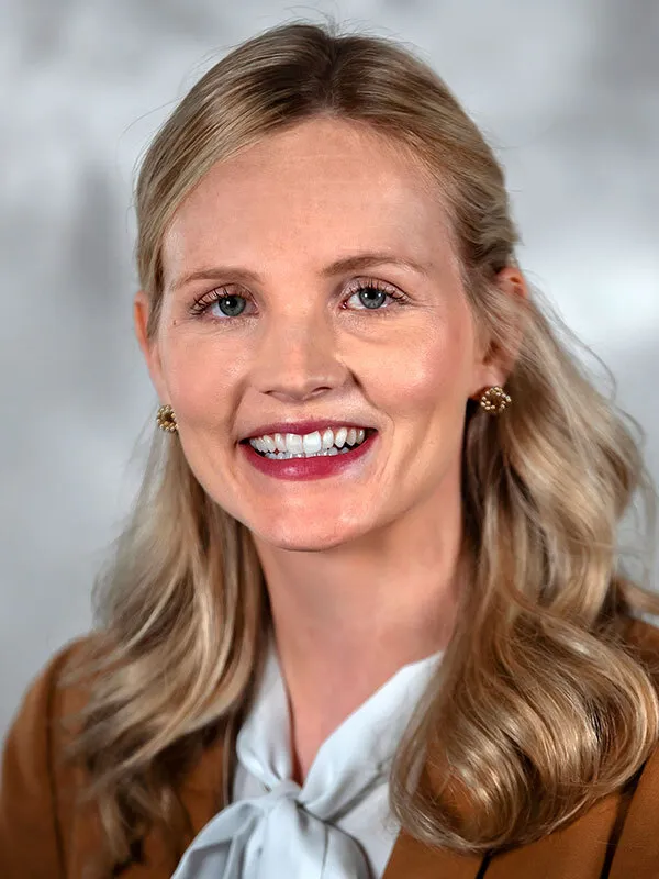 Dr. Laura B Vater, MD - Avon, IN - Oncology, Hematologist, Oncologist, Oncologist/hematologist