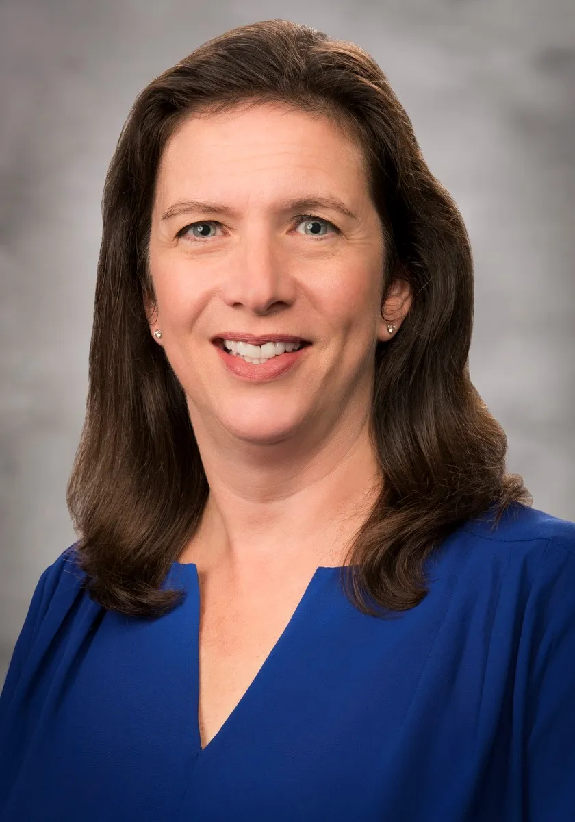 Dr. Gretchen Lynn Heutsche, MD - Ypsilanti, MI - Podiatry