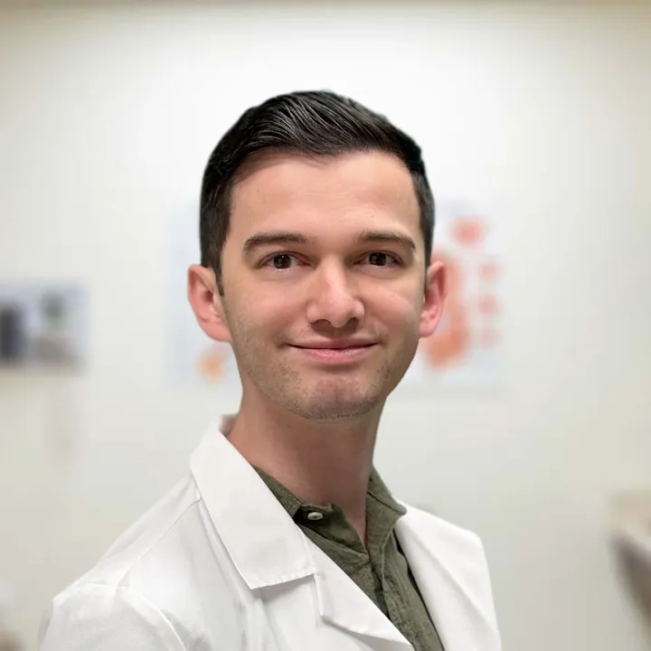 Tyler Feuerborn, NP - DALLAS, TX - Internal Medicine