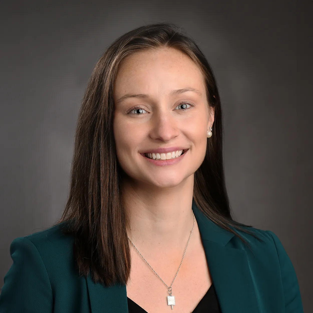 Dr. Hilary Skarbinski - Manchester, NH - Pediatrics, Internist/pediatrician