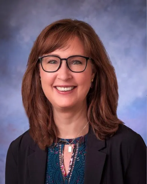 Dr. Lisa A. Seung - Portland, OR - Internal Medicine