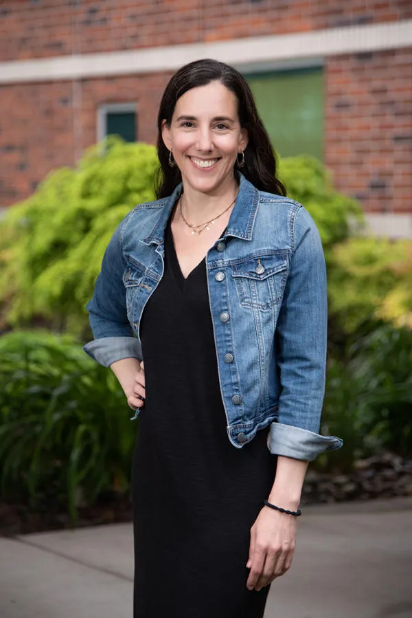 Dr. Devon Ebbing, MD - Vancouver, WA - Pediatrics, Internist/pediatrician