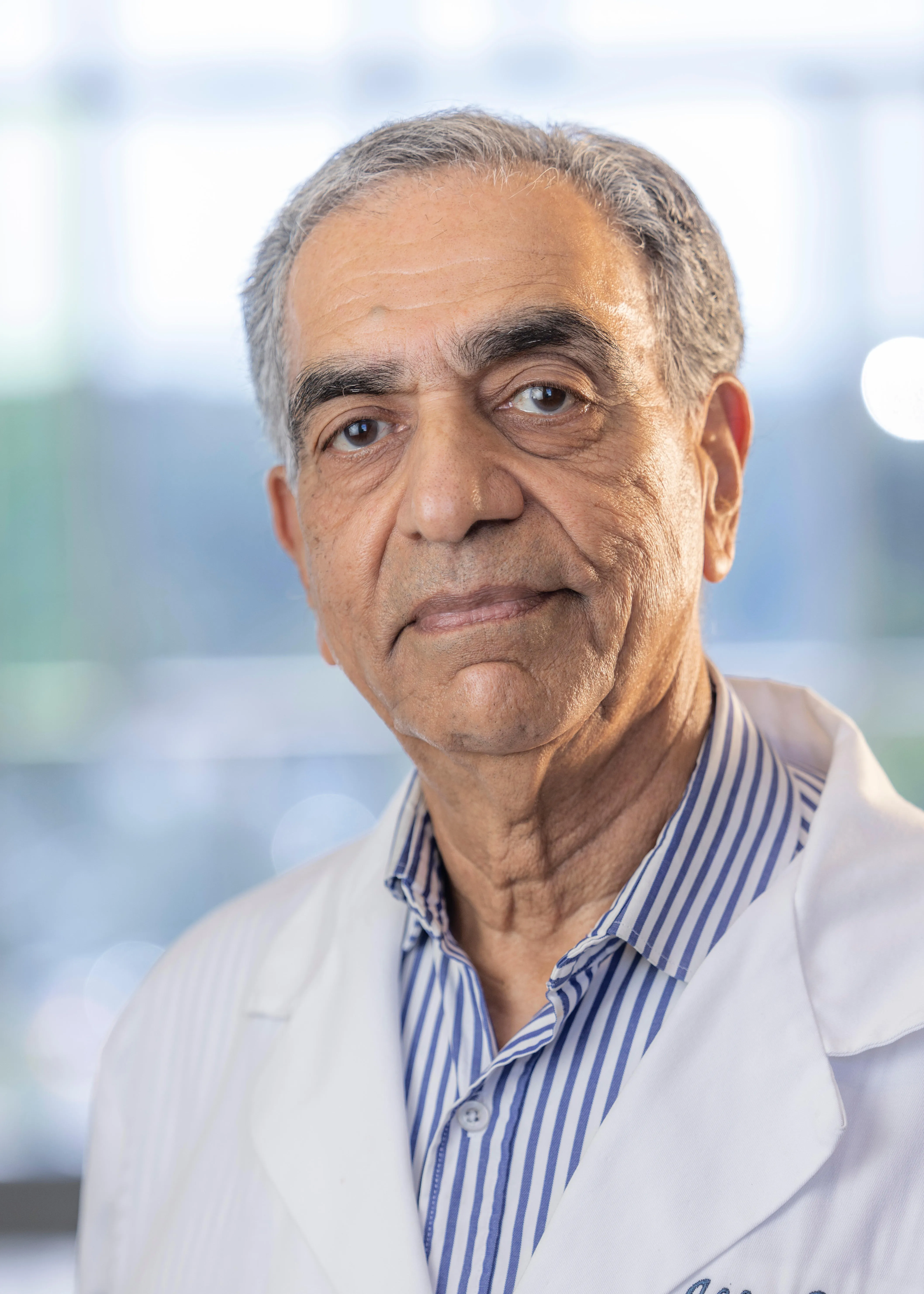 Dr. Akbar Hasan Obaray, MD - Hamilton, NJ - Pulmonology, Internal Medicine