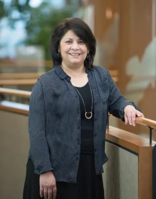 Dr. Armida Nunez, Md - Vancouver, WA - Internal Medicine