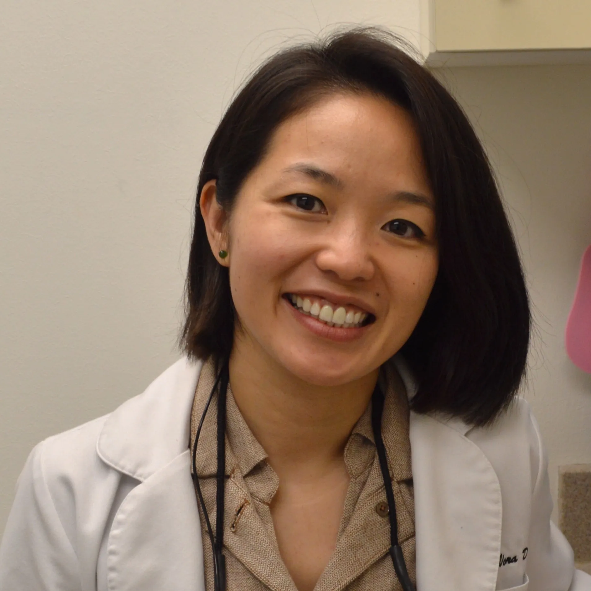 Dr. Yolanda Ho DDS, DDS - Auburndale, MA - Periodontics, Dentistry, General Dentistry