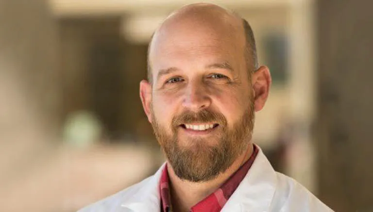 Dr. Timothy Ray Olive - POTEAU, OK - Family Medicine
