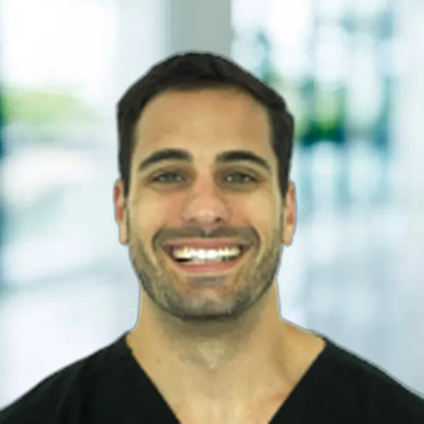 III Guillermo Bello - Miami, FL - Chiropractor, Physical Medicine & Rehabilitation