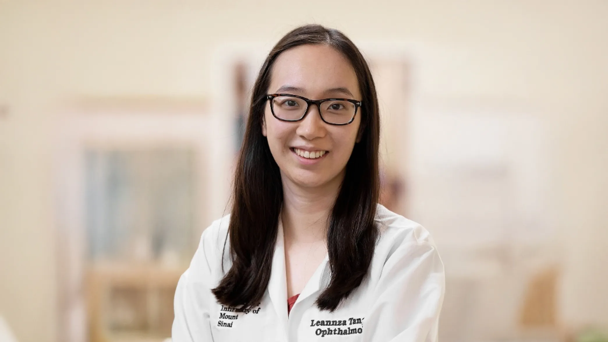 Dr. Leannza Yung Ling Tang - New York, NY - Optometry