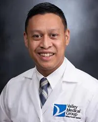 Dr. Nico Ferreras, MD - Waldwick, NJ - Family Medicine