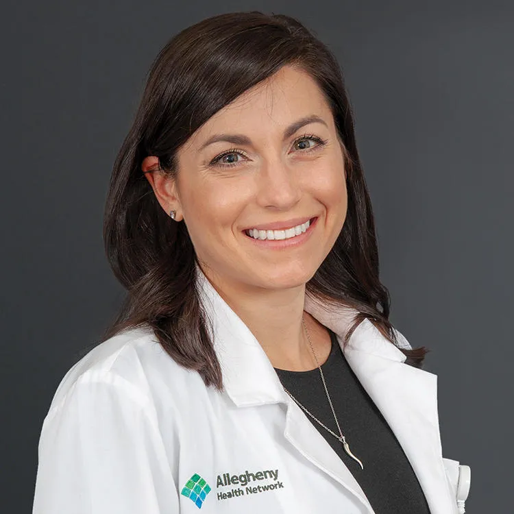 Dr. Lauren Marie Mathos - Pittsburgh, PA - Internal Medicine