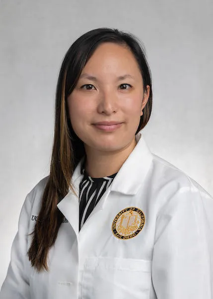Dr. Julie Le, MD - San Diego, CA - Surgery, General Surgeon, Oncologist