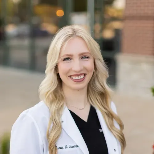 Dr. Sarah Nicole Giacomini, DMD - Saint Charles, MO - Dentistry, General Dentistry