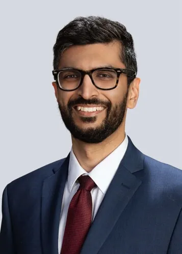 Dr. Shobhit Vishnoi Minhas - Algonquin, IL - Hand Surgery, Orthopedic Surgery