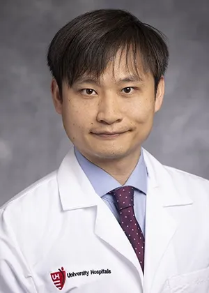 Dr. Xun Luo, MD - Parma, OH - Thoracic Surgery, Thoracic Surgeon