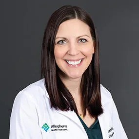 Dr. Tessa Maria Kracinovsky - White Oak, PA - Orthopedic Surgery